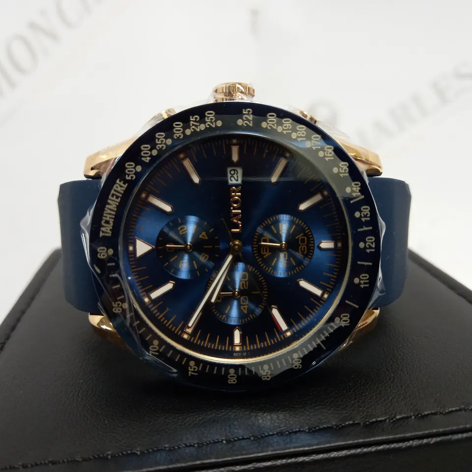 LATOR CALIBRE BLUE CHRONOGRAPH DIAL RUBBER STRAP WRISTWATCH RRP £500