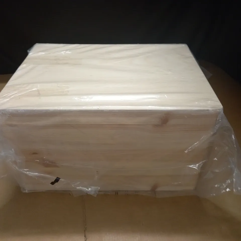 WOODEN UNFINISHED CHEST - 40X30X25CM