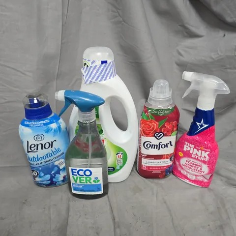 APPROXIMATELY 10 ASSORTED HOUSEHOLD LIQUID PRODUCTS TO INCLUDE LENOR OUTDOORABLE, THE PINK STUFF, PERSIL BIO, ETC