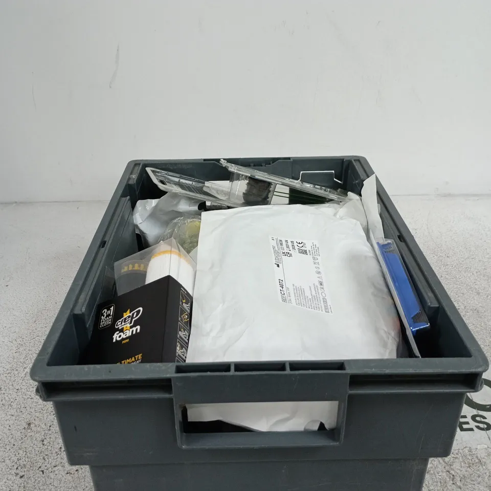 TOTE OF APPROXIMATELY 20 ASSORTED HOUSEHOLD ITEMS TO INCLUDE WATERPROOF POWER SUPPLY, SNEAKER FOAM CLEANING KIT, THREADED LEG END CAPS ETC