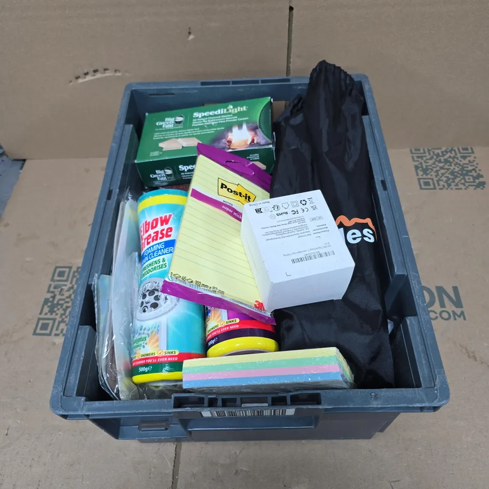 TOTE OF APPROXIMATELY 20 ASSORTED HOUSEHOLD ITEMS TO INCLUDE ELBOW GREASE DRAIN CLEANERS, RECORD CARDS, POST IT NOTES, WALL CHARGER, CHARCOAL STARTERS ETC