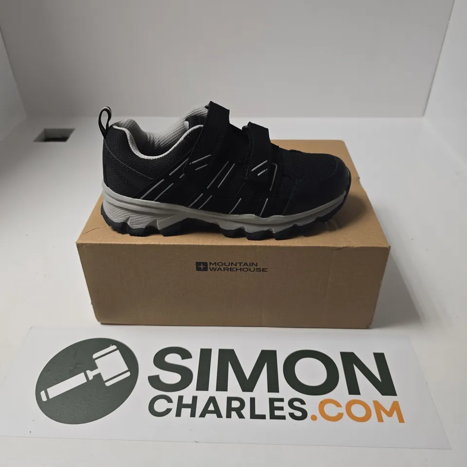 BOXED PAIR OF MOUNTAIN WAREHOUSE CANNONBALL KIDS ADAPTIVE WALKING SHOES IN BLACK - UK 3