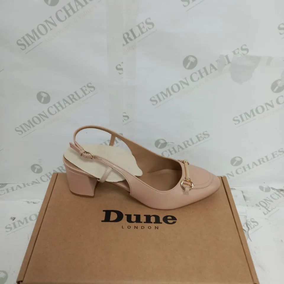 BOXED DUNE CASSIE NUDE LEATHER SNAFFLE OPEN COURT SIZE 6