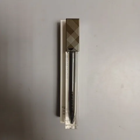 APPROXIMATELY 18 BOXED BURBERRY EFFORTLESS MASCARA 4.5ML IN MIDNIGHT BROWN