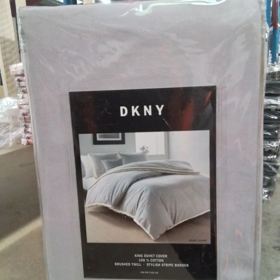 BAGGED DKNY KINGSIZE DUVET COVER SET 