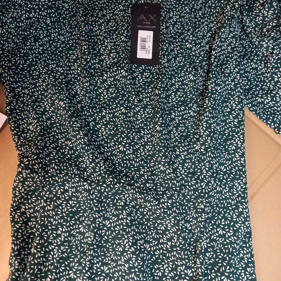 AX PARIS FOREST GREEN WHITE LEAF PRINT LEG SPLIT MAXI DRESS - SIZE 12