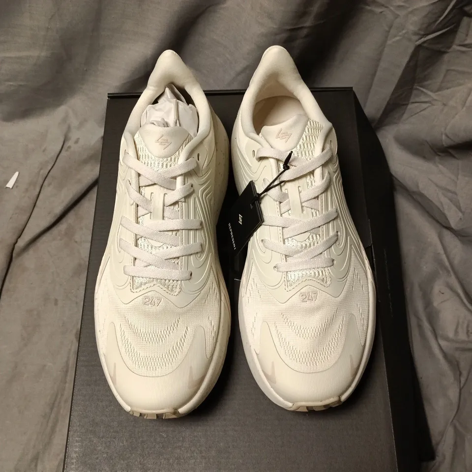 ARC-1 RUNNER SNEAKERS – CREAM/WHITE, UK 9 (EU 43) – BOXED