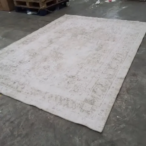 QUALITY DESIGNER AREA RUG - APPROXIMATELY 285X200CM