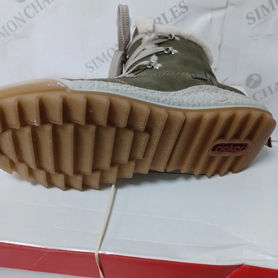 BOXED RIEKER ANTISTRESS HIKING BOOTS, KHAKI - SIZE 6