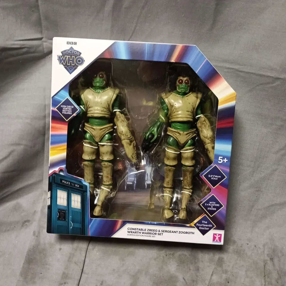 DOCTOR WHO ACTION FIGURE SET – 2 FIGURES, 5.5IN SCALE, VORTEX EDITION (BOXED)