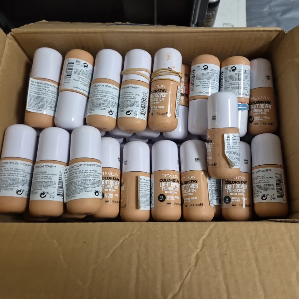 LOT OF APPROXIMATELY 55 REVLON COLOURSTAY LIGHT COVER 30ML FOUNDATIONS - 280 TAWNY FAUVE