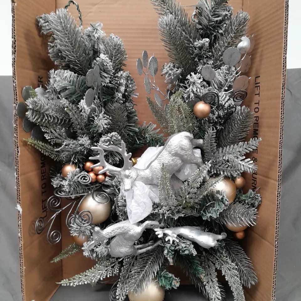 BOXED UNBRANDED FESTIVE DECORATION