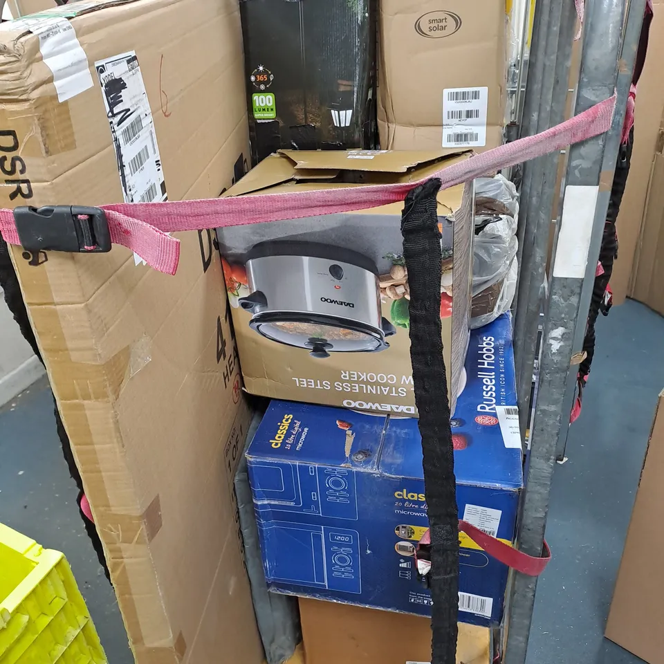 CAGE OF APPROXIMATELY 10 ASSORTED BROKEN ITEMS TO INCLUDE - KITCHEN APPLIANCES, GARDEN LIGHTING, AND MIRROR, COLLECTION ONLY