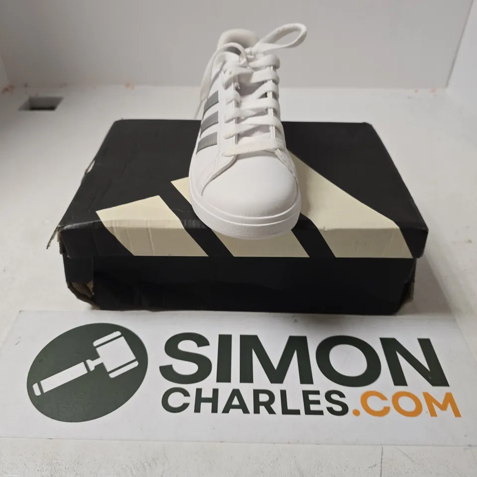 BOXED PAIR OF ADIDAS KIDS GRAND COURT 2.0 TRAINERS IN WHITE - UK 2
