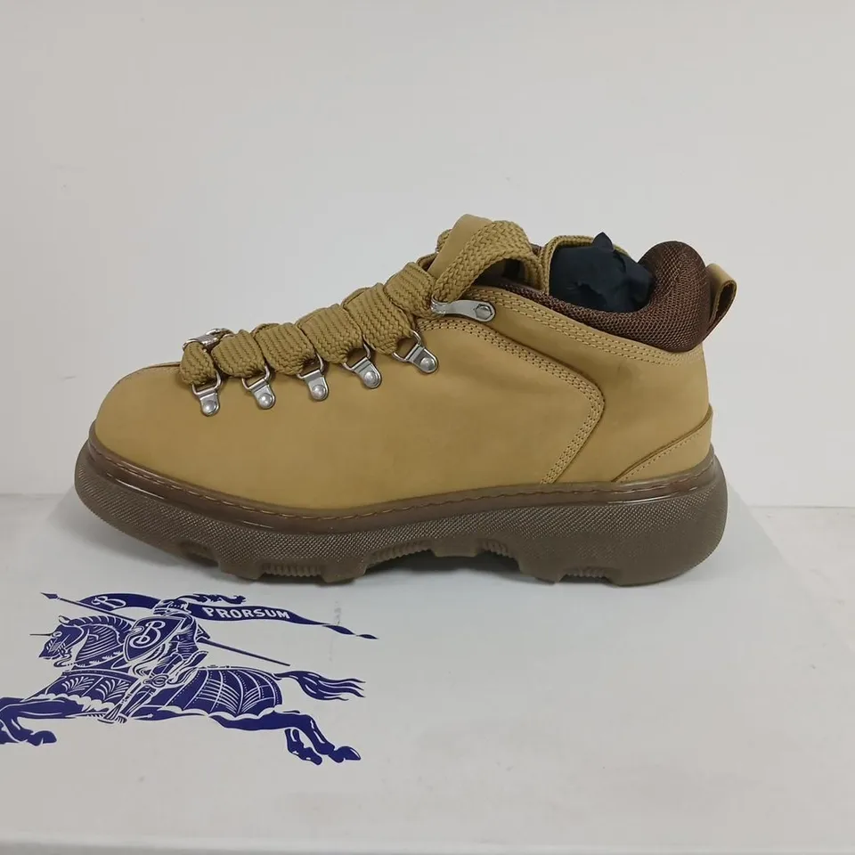 BURBERRY TAN LEATHER HIKING BOOTS – UK 11 (EU 45)