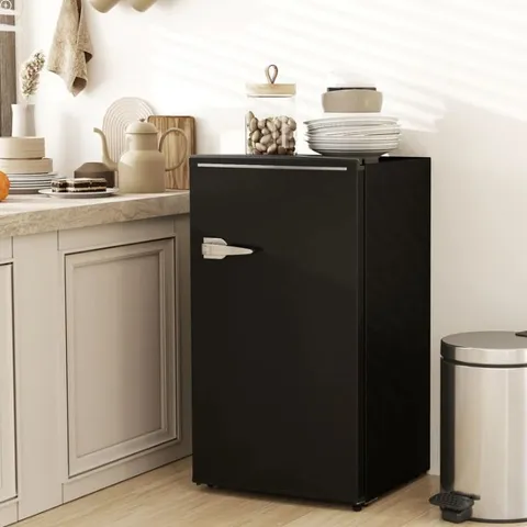 BOXED HOMCOM UNDER COUNTER FRIDGE, 85L SMALL RETRO REFRIGERATOR WITH CHILLER BOX, ADJUSTABLE THERMOSTAT, GLASS SHELVES, BLACK