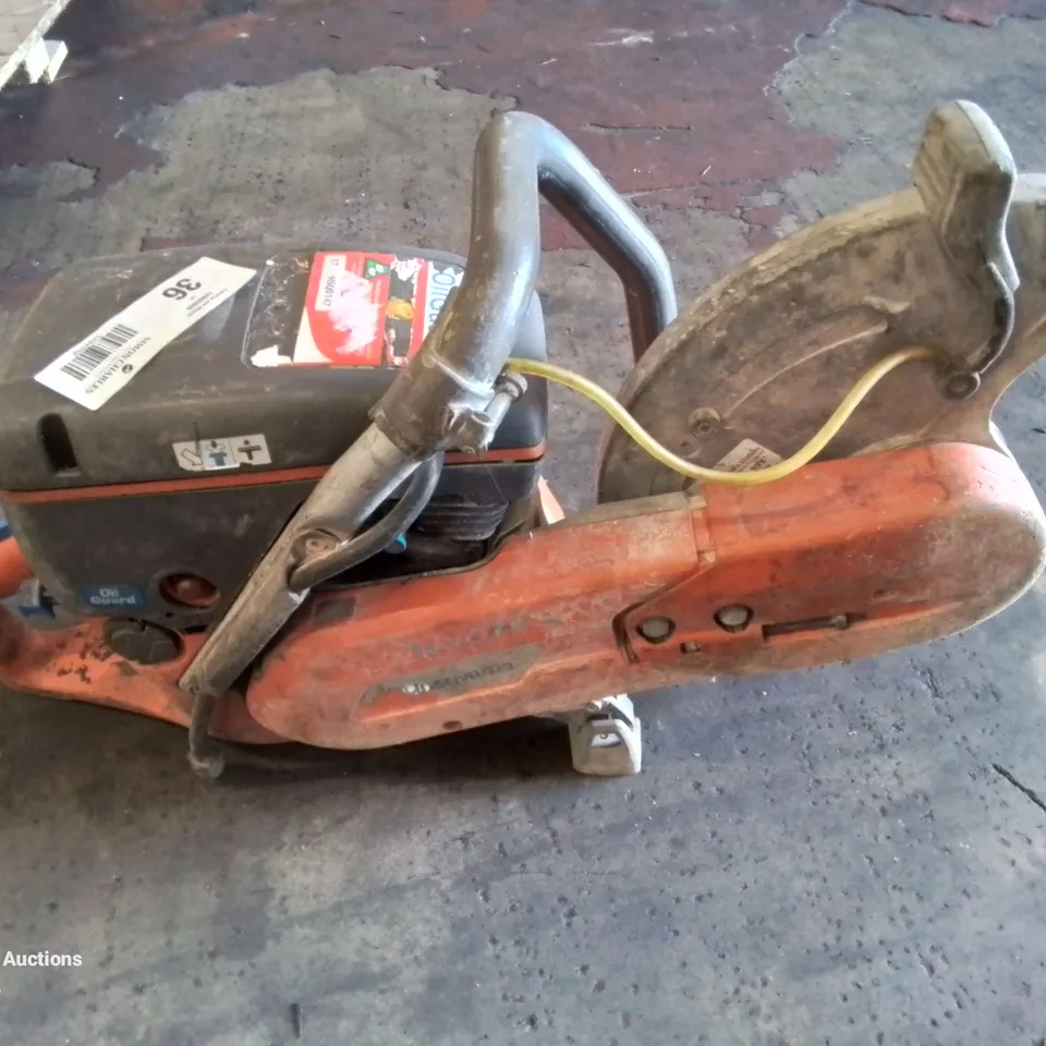 HUSQVARNA K760 CUT-N-BREAK DEEP CUT CONCRETE SAW. (NO DISC)