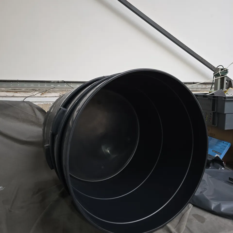 BLACK METAL DRUM/BARREL-STYLE OUTDOOR CONTAINER WITH THREE STACKED SECTIONS X3 ITEMS.