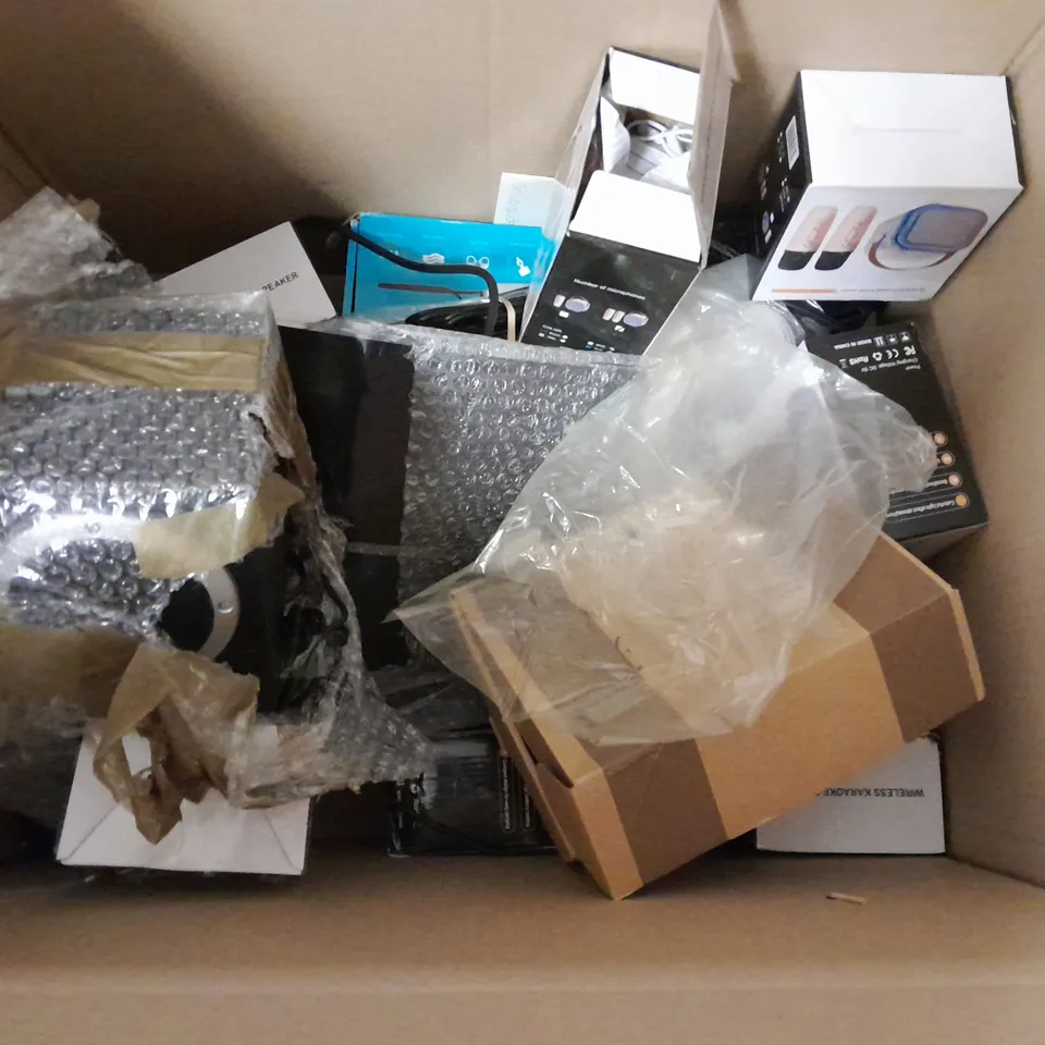 BOX OF APPROX 12 ASSORTED ITEMS TO INCLUDE - WIRELESS KARAOKE SPEAKER , HAIR DRYER , HYOEROPHC ETC