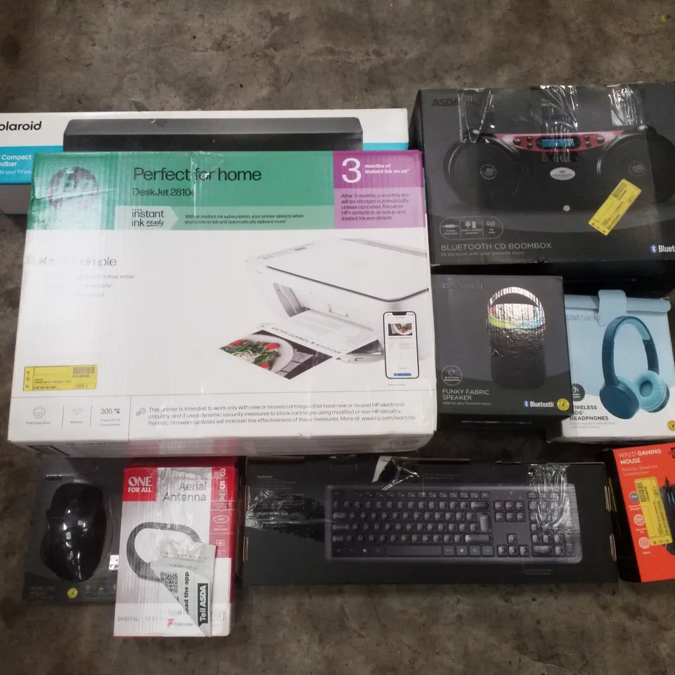 PALLET CONTAINING ASSORTED ELECTRICAL RETURNS INCLUDING HP PRINTER, BLUETOOTH CD BOOMBOX, FUNKY FABRIC SPEAKER, AERIAL ANTENNA & COMPACT SOUNDBAR