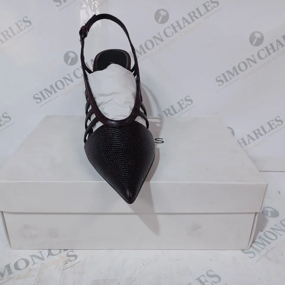 BOXED PAIR OF REISS DAPHNE SLINGBACK HEELS IN POMEGRANATE SIZE 6