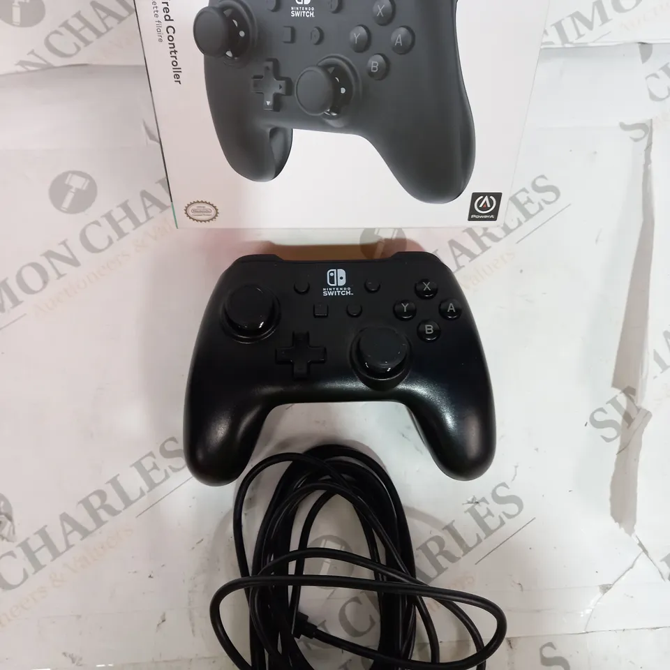 BOXED SWITCH WIRED CONTROLLER BLACK