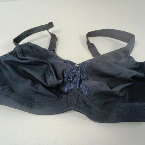 BONPRIX WOMENβS BRA β UK 38E