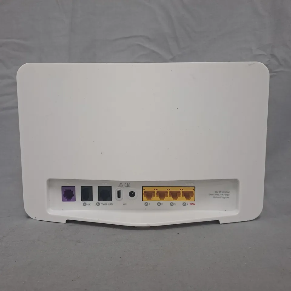 SKY SD213-02-UK-WHT WIRELESS ROUTER