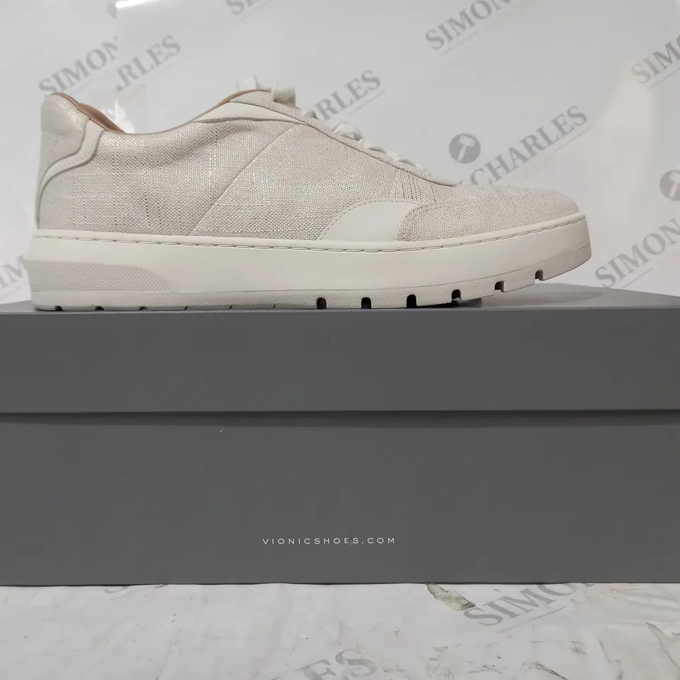 BOXED PAIR OF VIONIC TRAINERS IN BEIGE SIZE 7