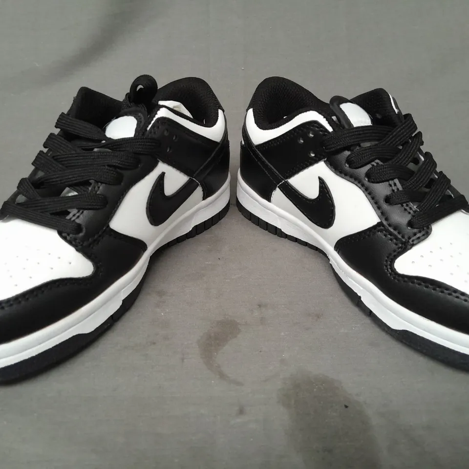 BOXED PAIR OF NIKE DUNK LOW SHOES IN BLACK/WHITE UK SIZE 1