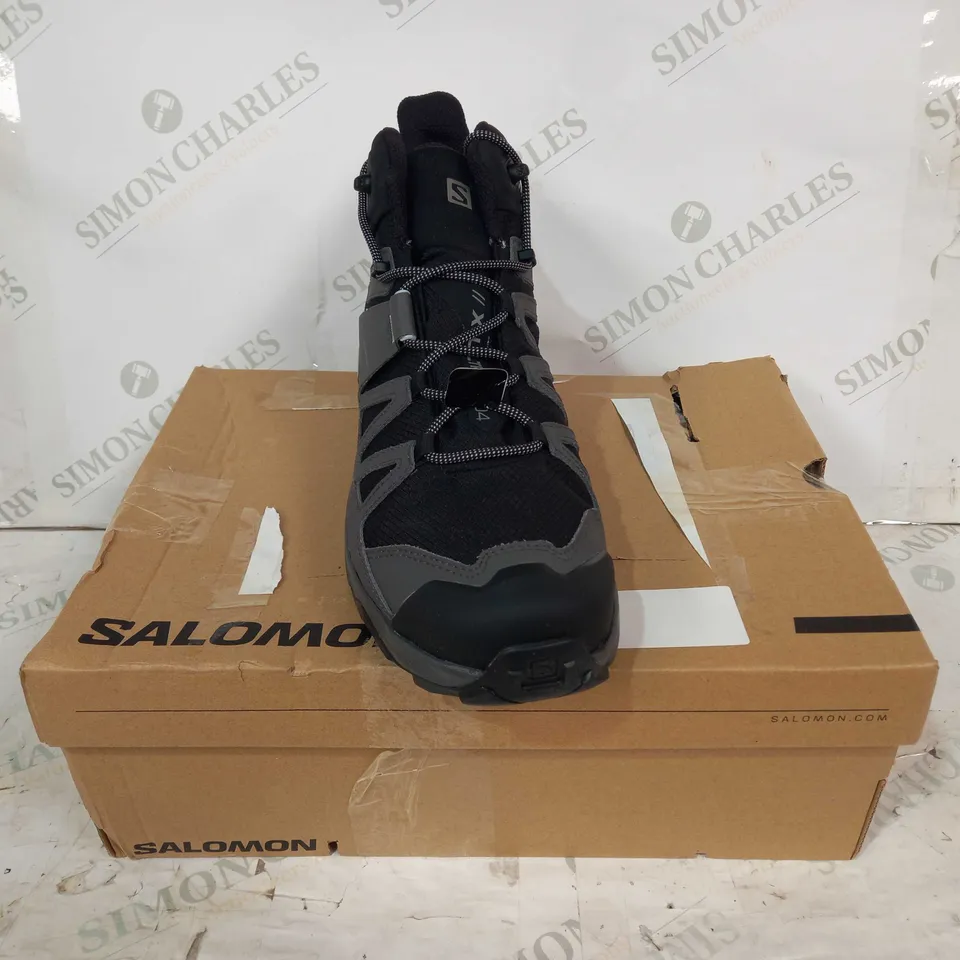 BOXED PAIR OF SALOMON SHOES IN BLACK/GREY UK SIZE 11
