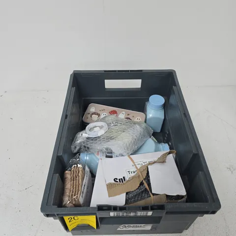 TOTE OF APPROXIMATELY 9 ASSORTED ITEM TO INCLUDE: DEADBOLT FITTING KIT VW CRAFTER 08 ONWARDS 