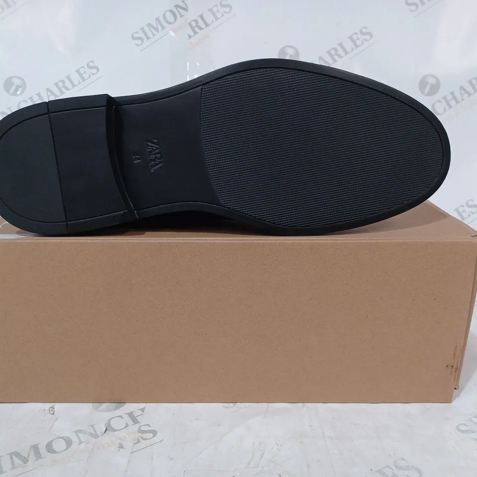 BOXED PAIR OF ZARA SHOES IN BLACK UK SIZE 10