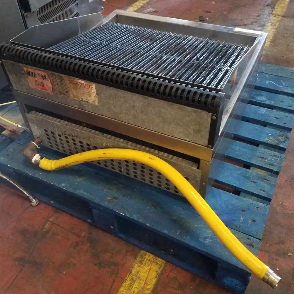 LINCAT OPUS 700 PROPANE GAS CHARGRILL OG7401