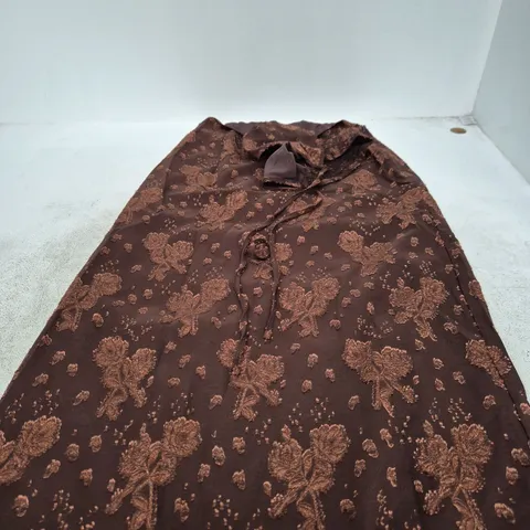 MOTEL EMILY DRESS – BROWN JACQUARD FLORAL CHIFFON - S