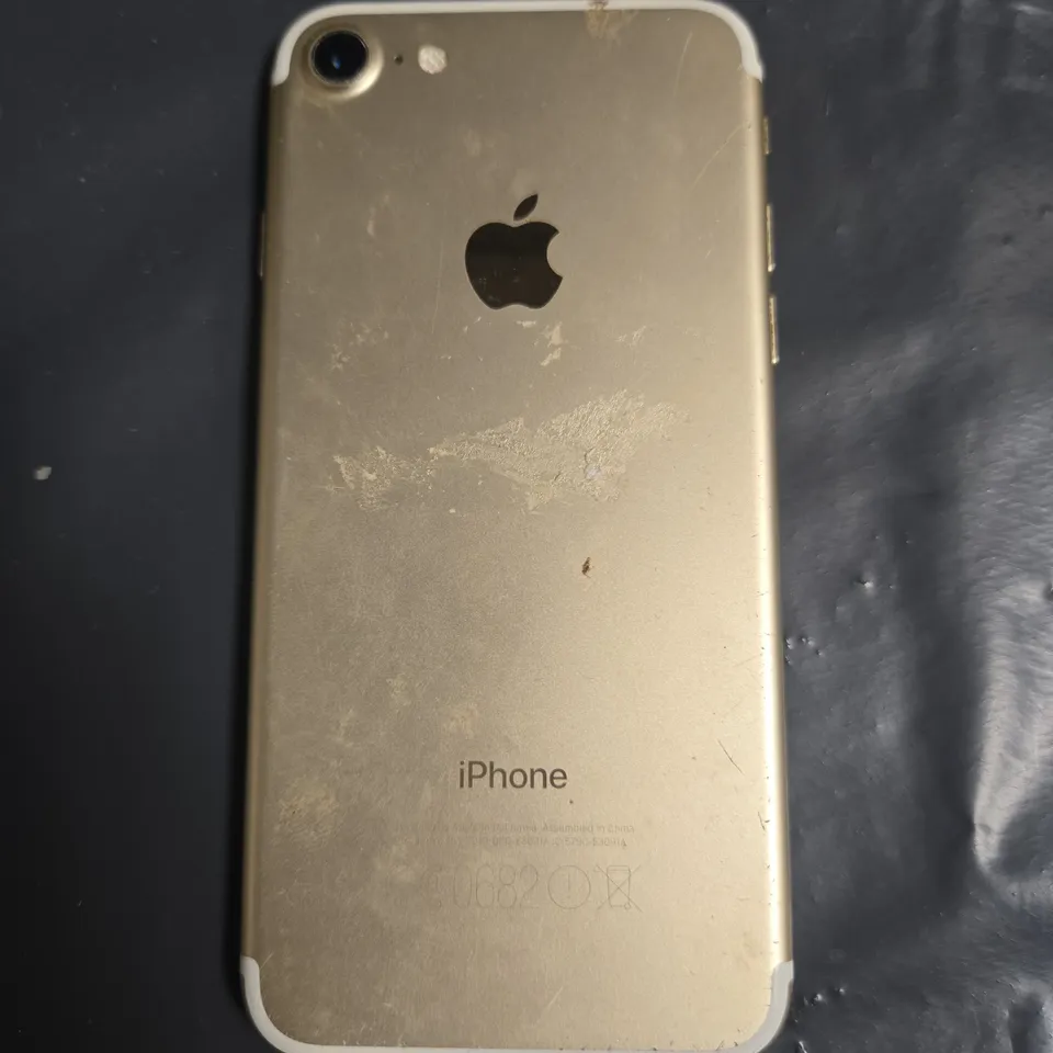 APPLE IPHONE 7 (A1778) SMARTPHONE