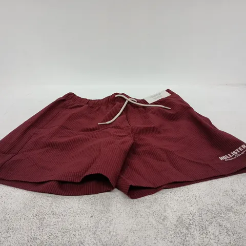 HOLLISTER VOLLEY SWIM TRUNK HITS AT MID THIGH EXTRA SMALL
