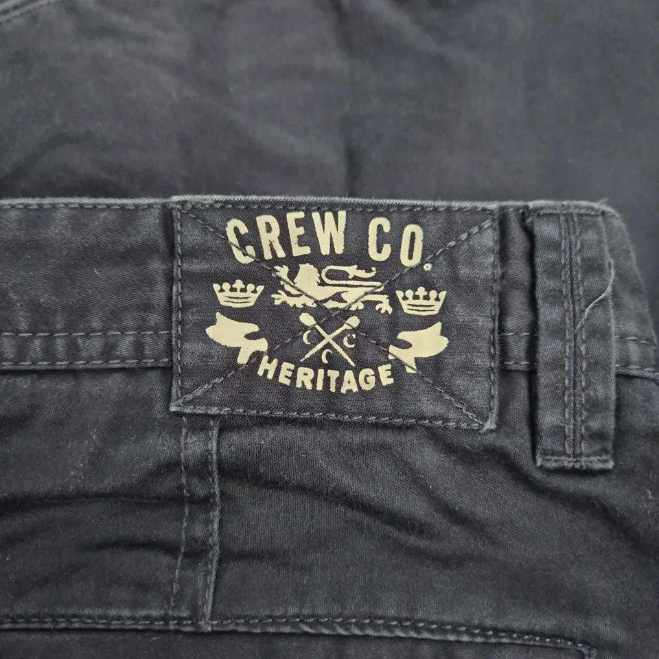 Crew Co. Heritage Navy chinos – Men's trousers with belt loops