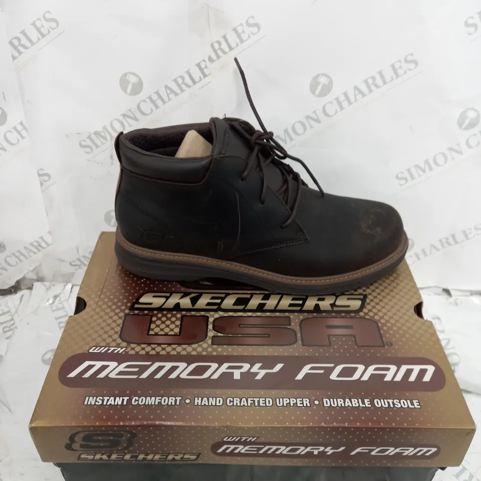 BOXED SKECHERS USA LEATHER BOOTS, CHOCOLATE - SIZE 9