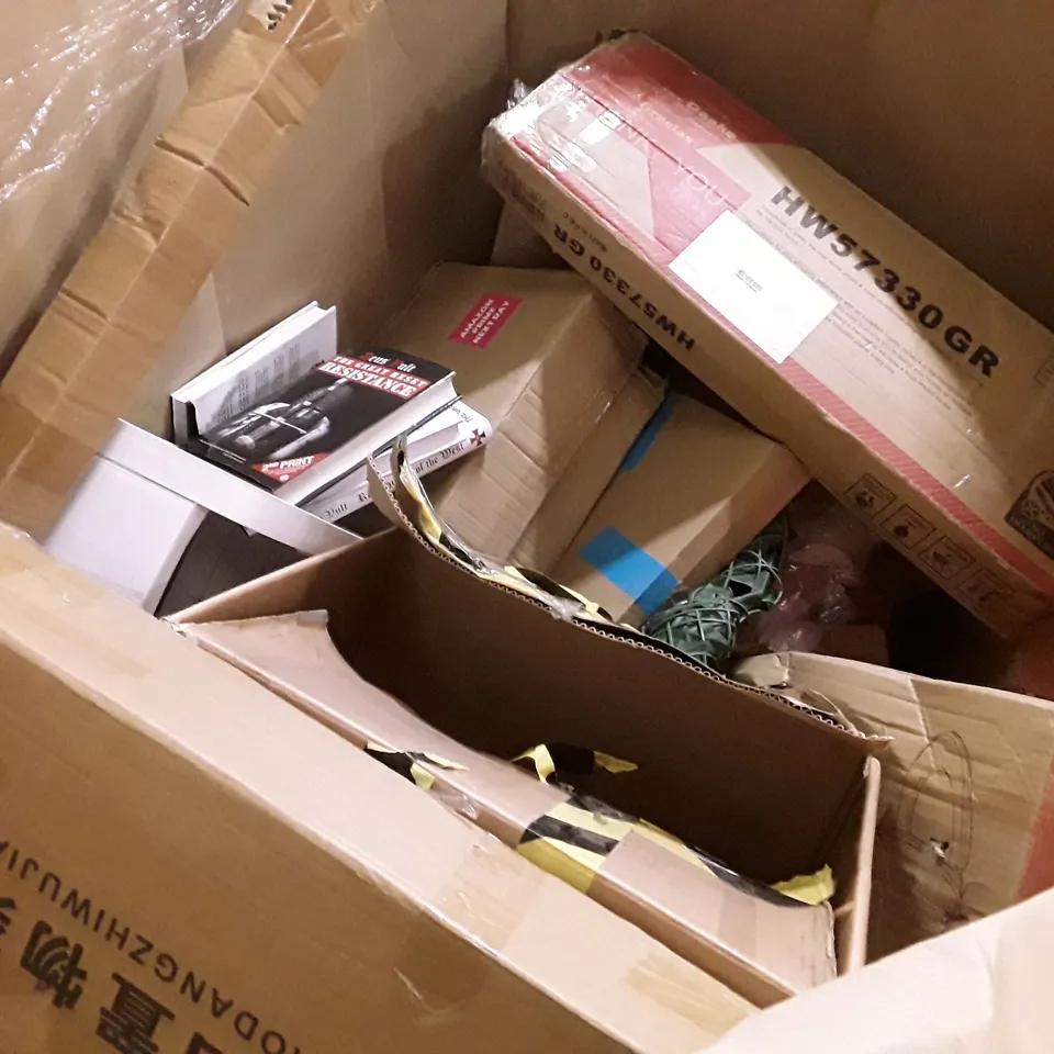 PALLET OF ASSORTED PRODUCTS INCLUDING TOILET SEAT, LAUNDRY HAMPER, PICTURE FRAME, TENT