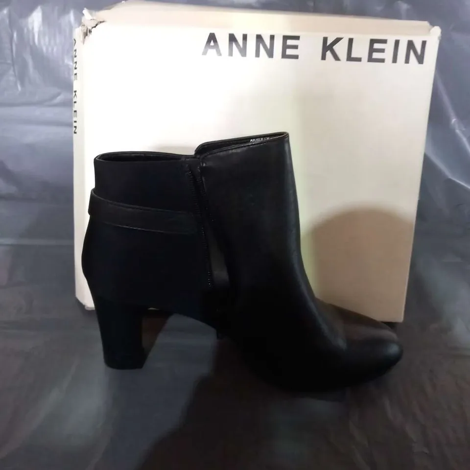 BOXED ANNE KLEIN SULLY BLACK ANKLE BOOTS SIZE 8