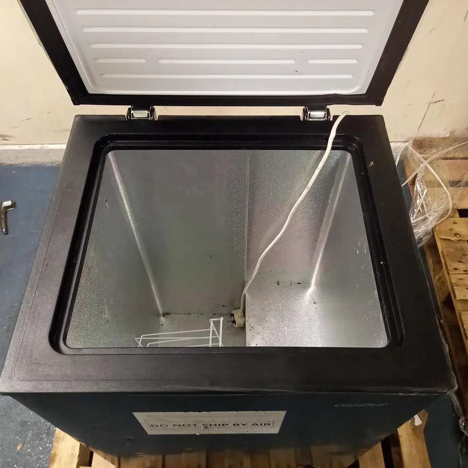 COMFEE' RCC100BL1(E) 99L FREESTANDING BLACK CHEST FREEZER COLLECTION ONLY