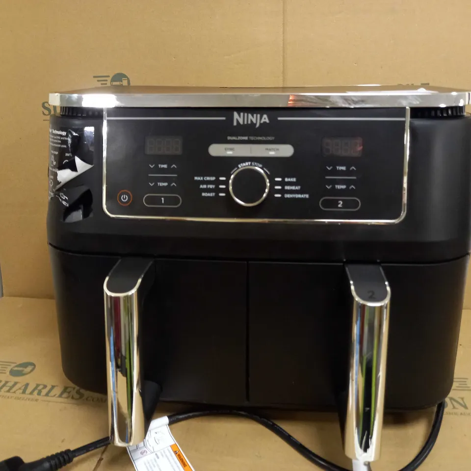NINJA DUALZONE AIR FRYER - BLACK