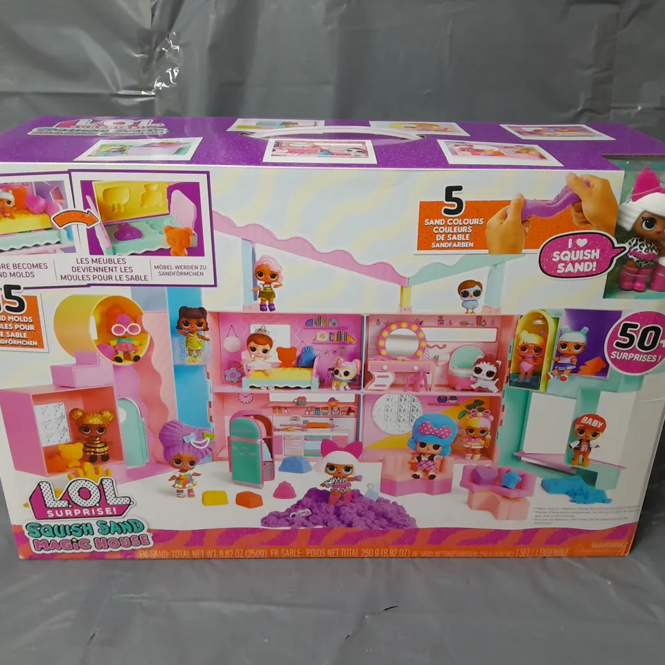 L.O.L SURPRISE! SQUISH SAND MAGIC HOUSE WITH TOT RRP £49.99