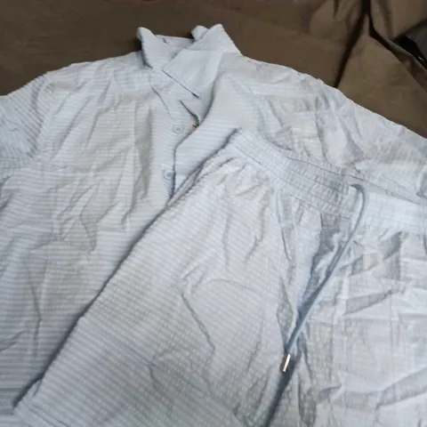 N9NE CLOTHING MEN'S LIGHT BLUE CRINKLE SHIRT AND SHORTS SET - SIZE XL