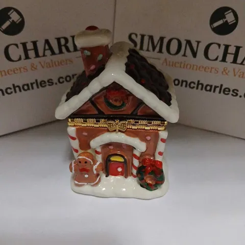 DIAMONIQUE CERAMIC GINGERBREAD HOUSE EARRING CASE