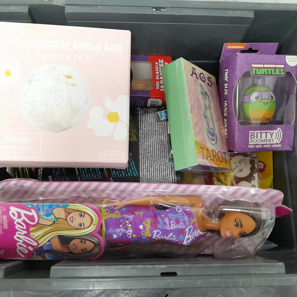 APPROXIMATELY 15 ASSORTED TOYS & GAMES PRODUCTS TO INCLUDE JELLYCAT AMUSEABLE BEAN TOY, HOTWHEELS CAR, BAYBLADE X, ETC