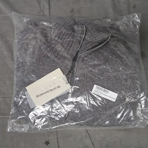 KAIIA KNIT FOLD OVER COLLAR 1/4 ZIP SWEATER IN CHARCOAL SIZE MEDIUM