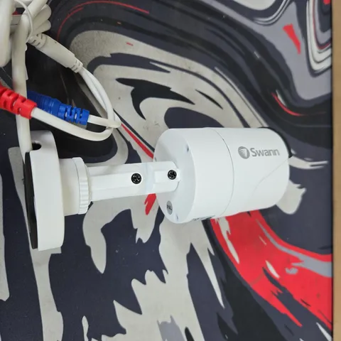 SWANN CCTV SECURITY CAMERAS – WHITE WITH MOUNTING BRACKET AND CABLE KIT SET OF 4 