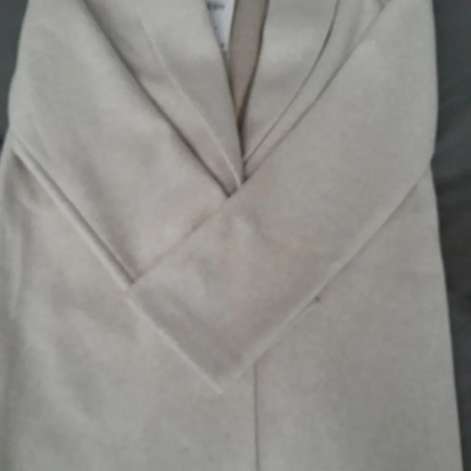 ZARA SOFT BUTTON COAT IN CREAM SIZE SMALL